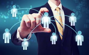 image dirigeant bougeant des personnages dans l'espace